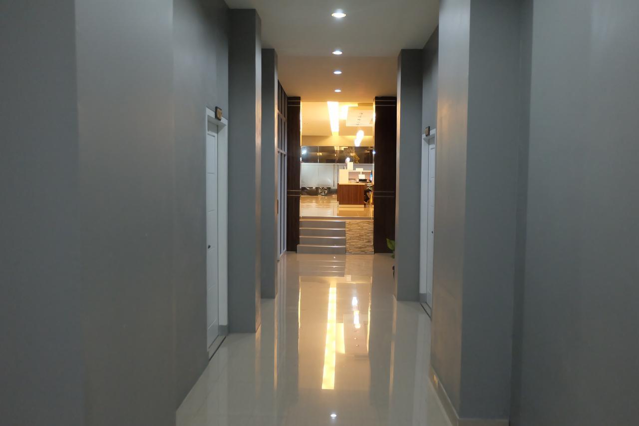O.R 44 Hotel 벵쿨루 외부 사진